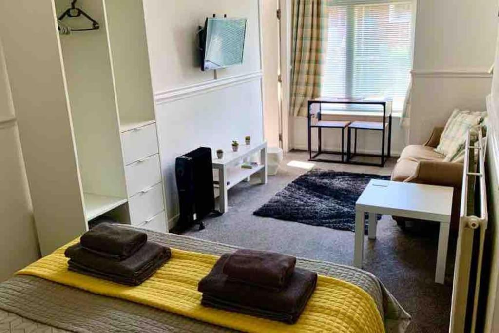 1Studio Avenue House Scarborough Eksteriør billede
